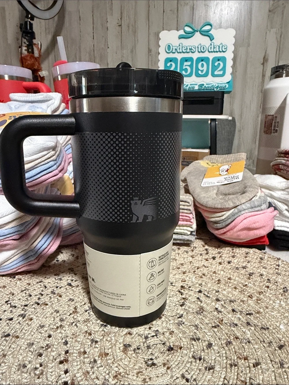 Stanley Black Stainless Quencher ProTour Tumbler with Handle - Picture 3 of 4